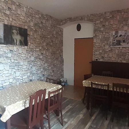 ホテル Penzion U Draci Skaly Svojse エクステリア 写真